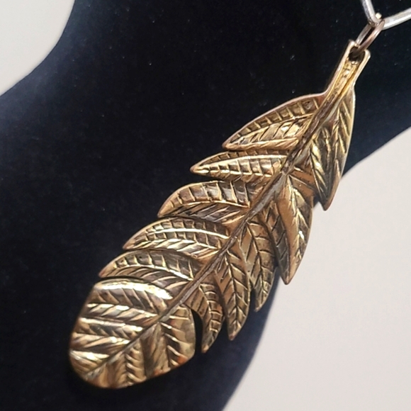 BJ Indian Summer Large Feather Choker - Picture 4 of 6